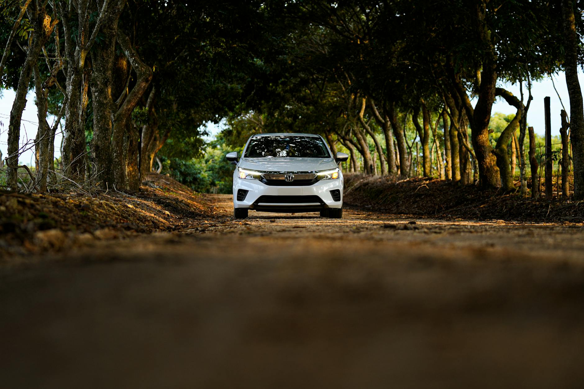 Sewa Wuling Air EV di Bali, mobil listrik ramah lingkungan untuk liburan nyaman.