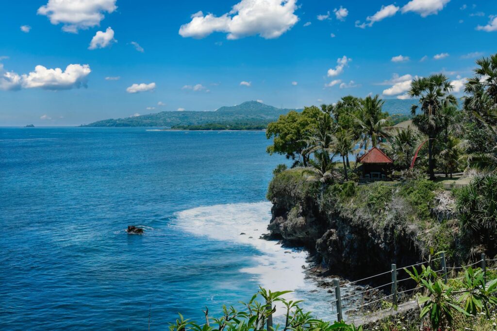 Rental mobil di Singaraja, Banyuasri, Kabupaten Buleleng, Bali – sewa mobil nyaman untuk wisata dan bisnis